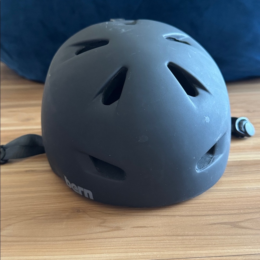 Bern Women's Black Ski Helmet